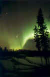 Northern Lights Highlight This View of Comet Hale-Bopp (49192 bytes)